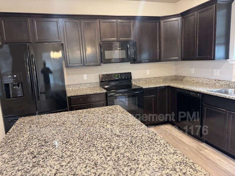 201 Saint Caillin St - Photo 2 of 21