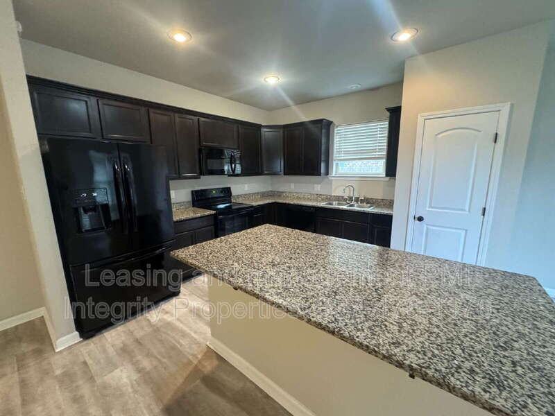 201 Saint Caillin St - Photo 3 of 21