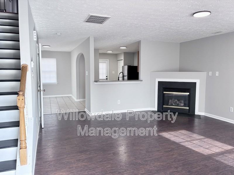 4229 Palafox Ct - Photo 5 of 19