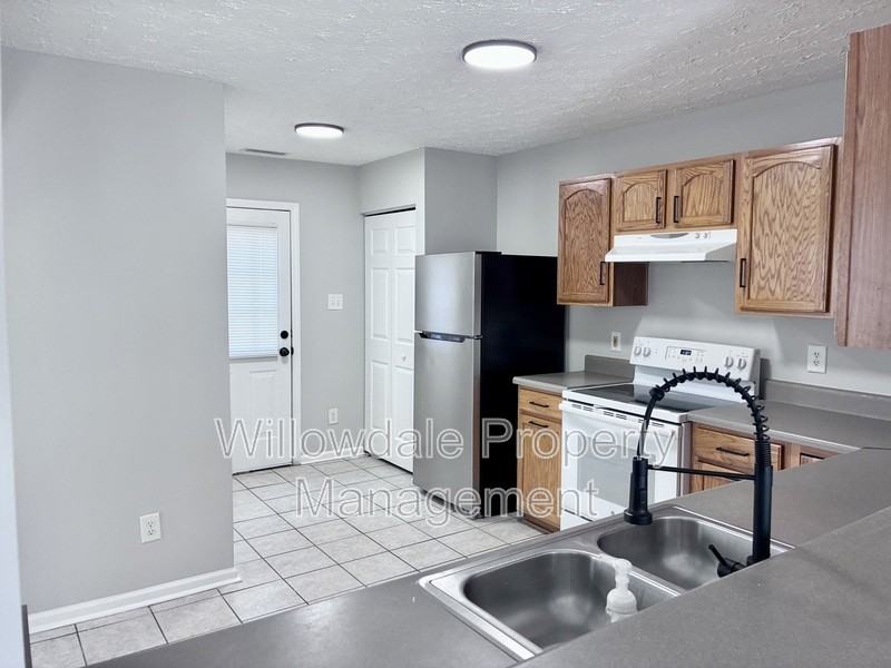 4229 Palafox Ct - Photo 7 of 19