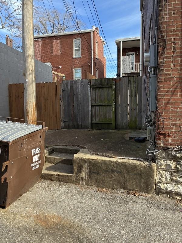 3555 California Ave - Photo 6 of 17