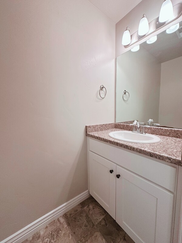 465 Nw #B - Photo 7 of 13