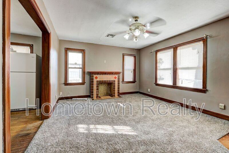 2213 N Hood St - Photo 5 of 25