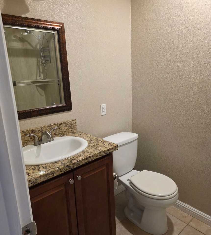 3344 Everett Dr - Photo 4 of 11