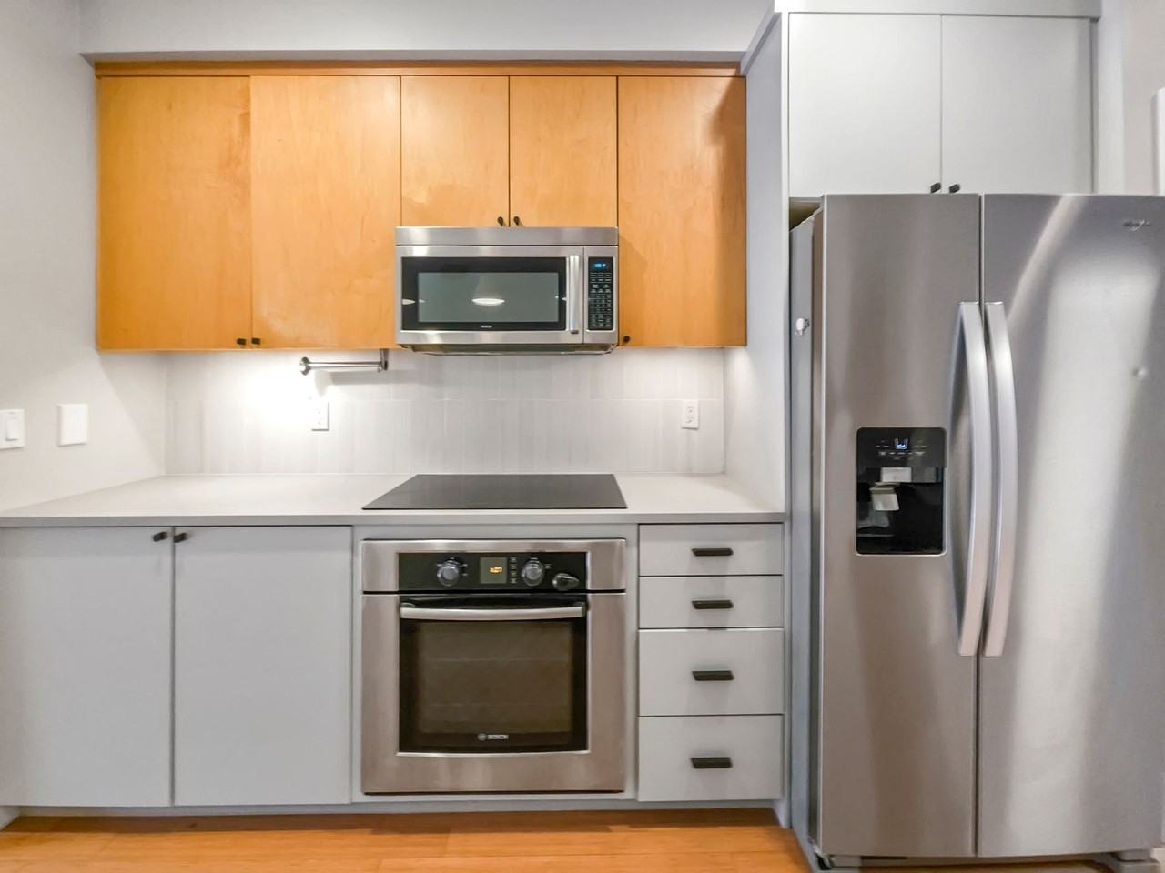 201 27th Ave E Apt B - Photo 6 of 16