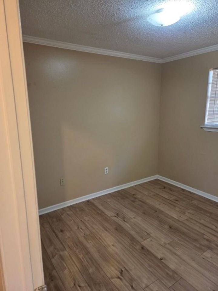 3559 Robert St - Photo 6 of 11