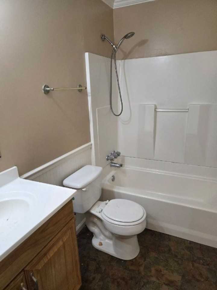 3559 Robert St - Photo 7 of 11