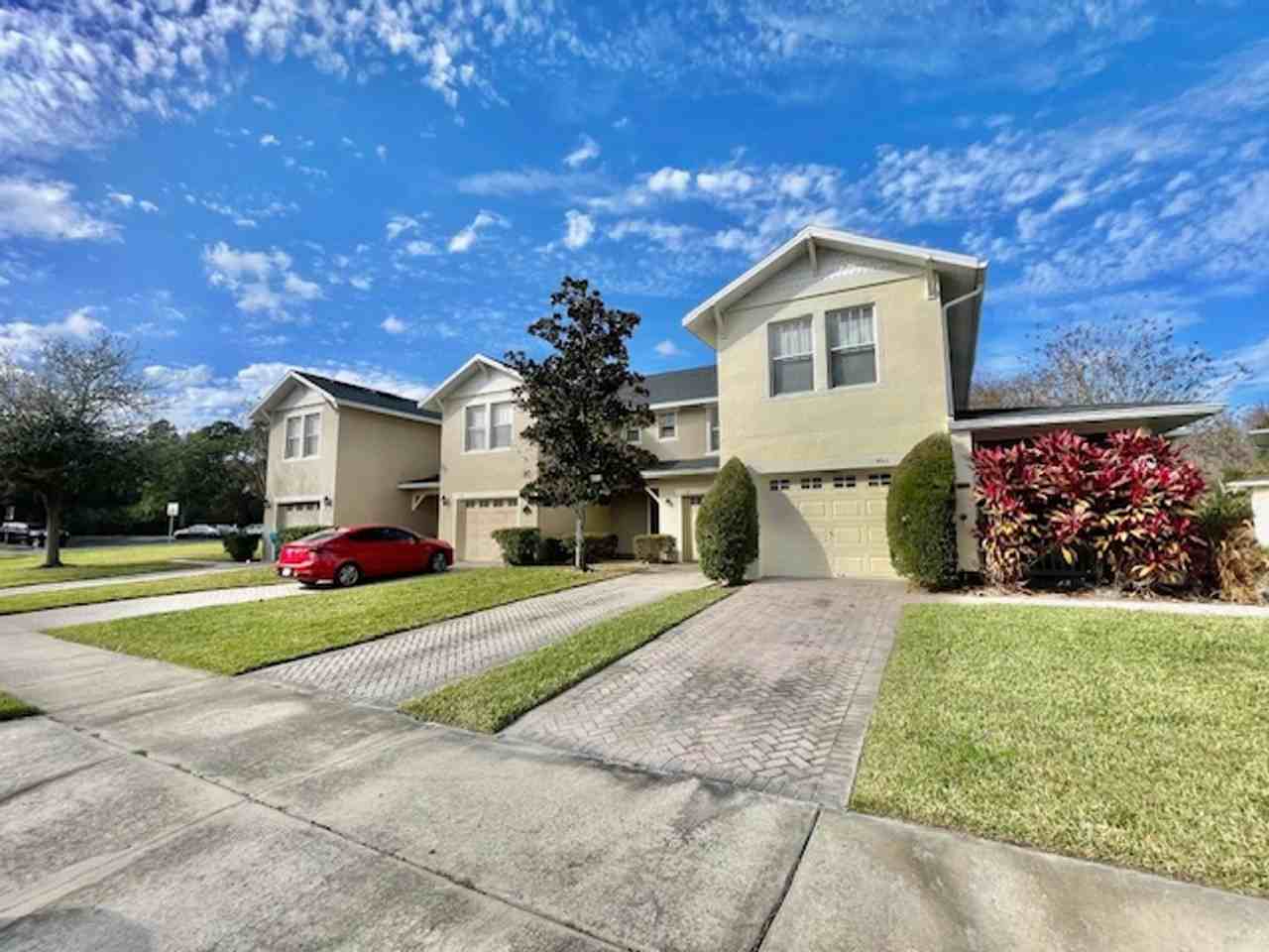 9870 Tivoli Villa Dr - Photo 2 of 20