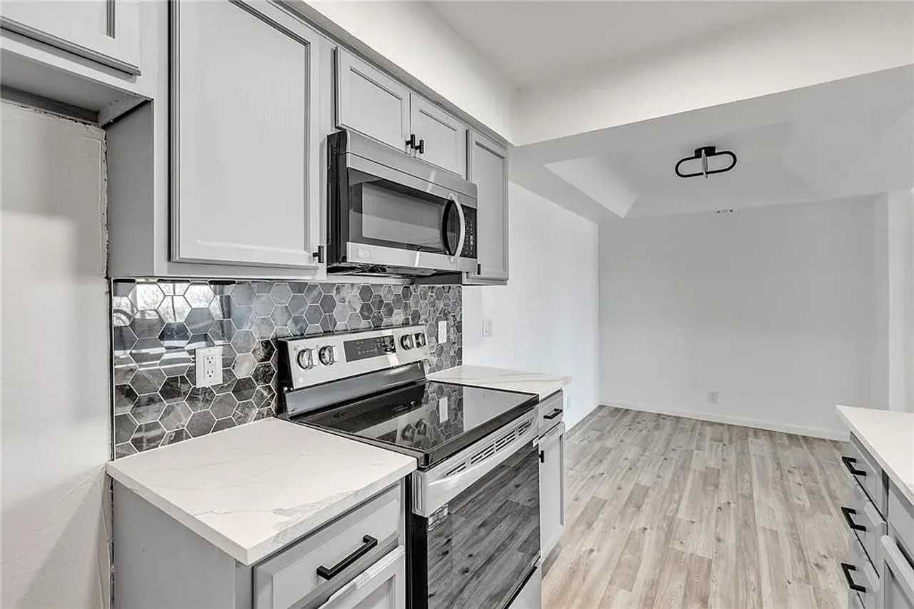 11415 Springhollow Rd #803 - Photo 4 of 16