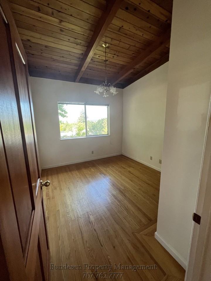 117 Sunny Hill Dr - Photo 5 of 10