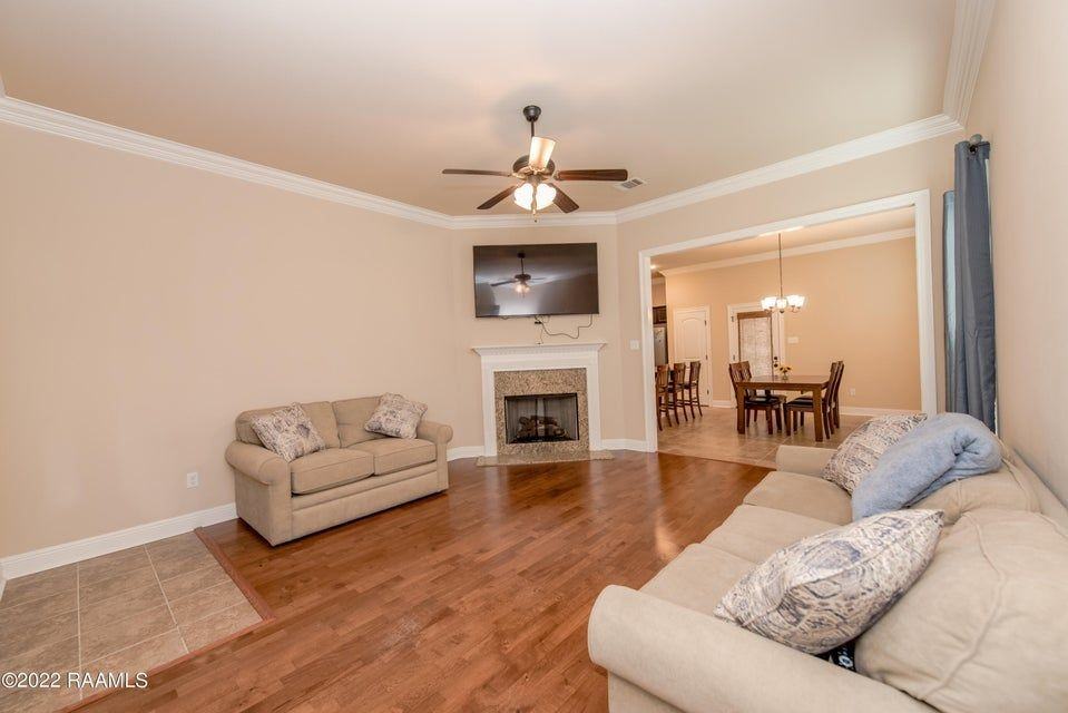 106 Kohen Luke Dr - Photo 3 of 14