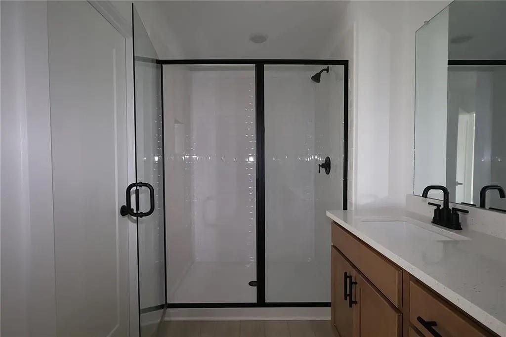 166 Red Bud Rd - Photo 3 of 11