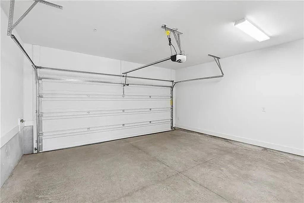 166 Red Bud Rd - Photo 7 of 11