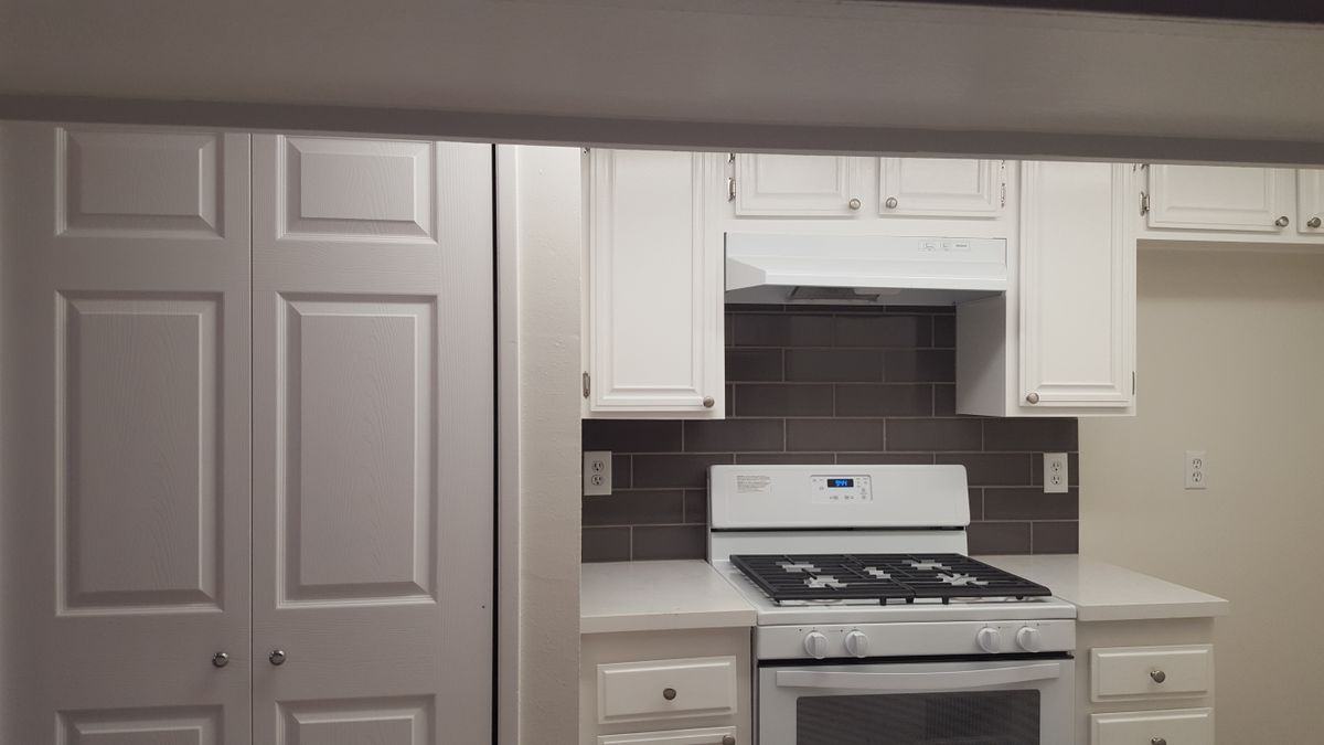 2603 Sextant Ave - Photo 6 of 9