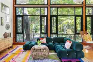 515 Claire Dr Ne - Photo 1 of 1