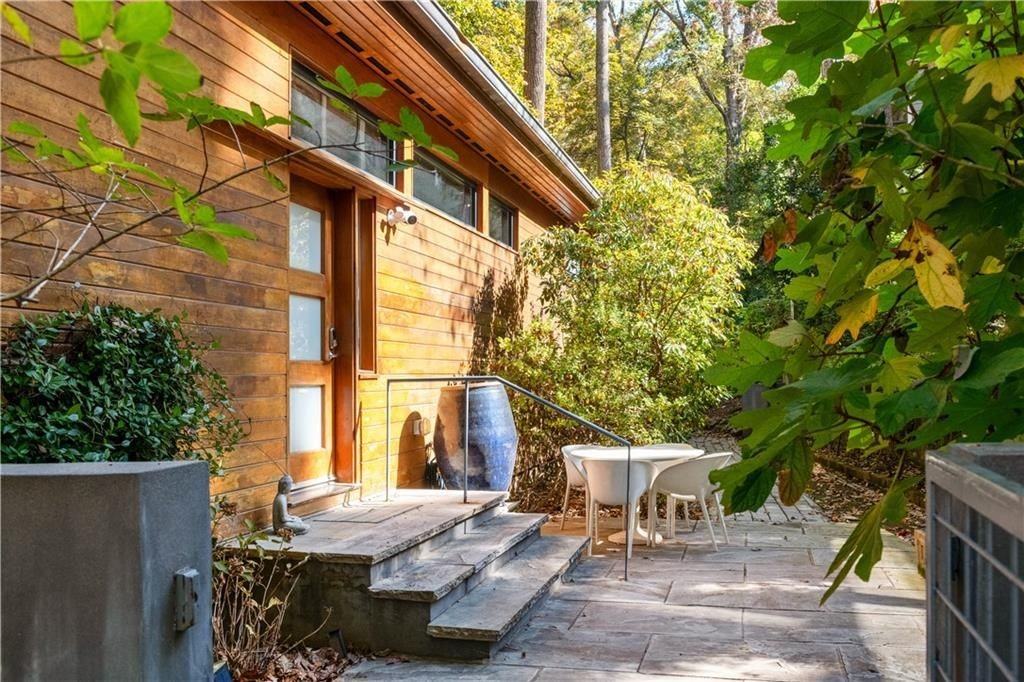 515 Claire Dr Ne - Photo 5 of 50