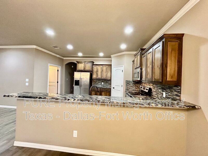 3001 Enchanted Rd - Photo 5 of 22