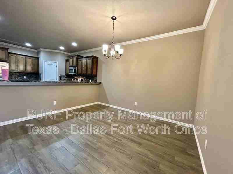 3001 Enchanted Rd - Photo 7 of 22