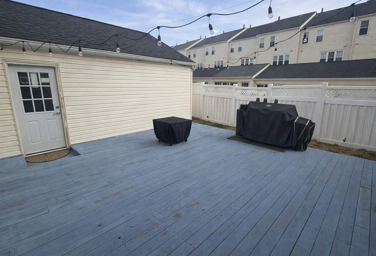 43068 Eustis St - Photo 7 of 25