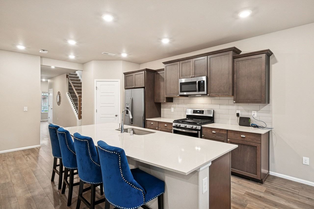 32682 Stuart Ave Se - Photo 4 of 18