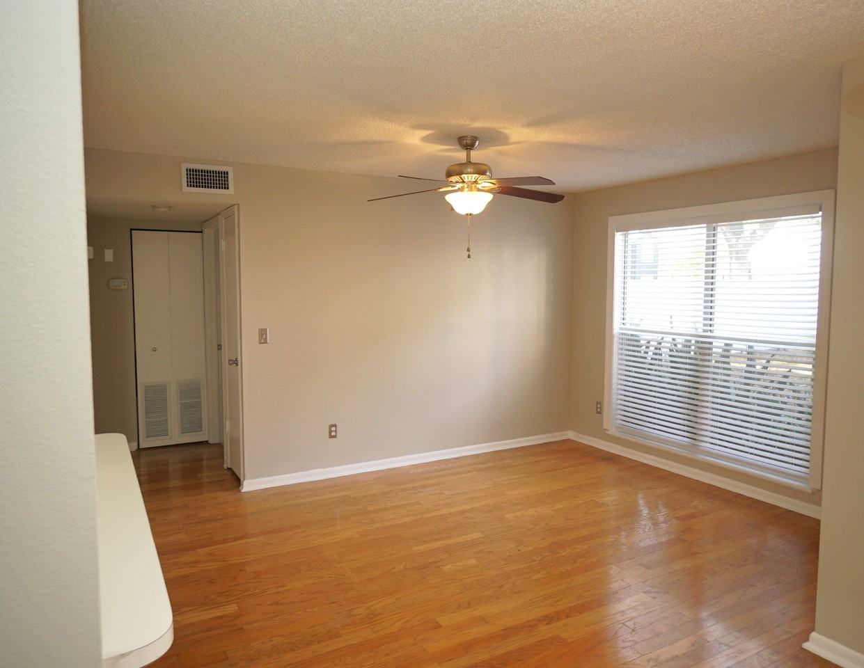 603 S Melville Ave #1 - Photo 3 of 15