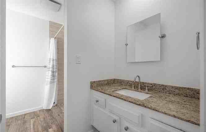 5577 Pioneer Blvd - Photo 6 of 6