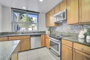 175 W Saint James St - Photo 1 of 1