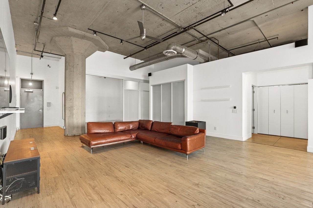 115 W 4th St #U - Photo 2 of 14