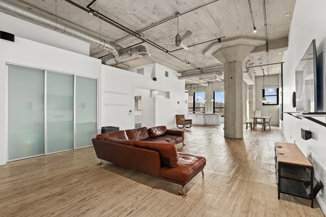 115 W 4th St #U - Photo 7 of 14