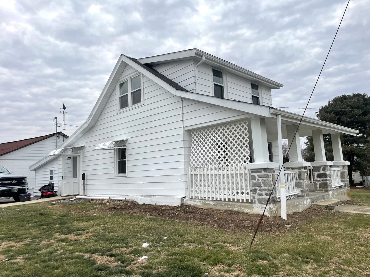 1300 Rawlinsville Rd - Photo 2 of 22