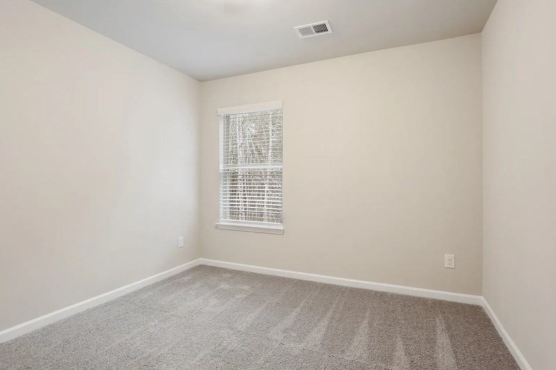 305 Skipjack Ct - Photo 3 of 23