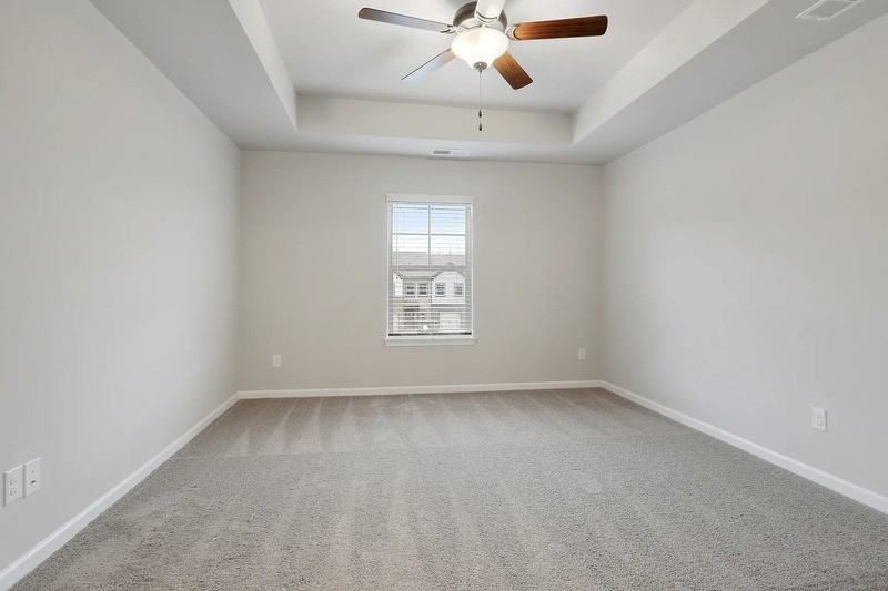 305 Skipjack Ct - Photo 6 of 23