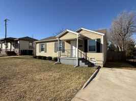 featured image of 3121 N Lindsay Ave