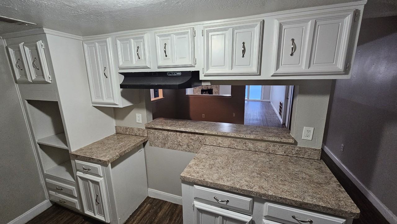 3118 Brookdale Dr - Photo 5 of 16