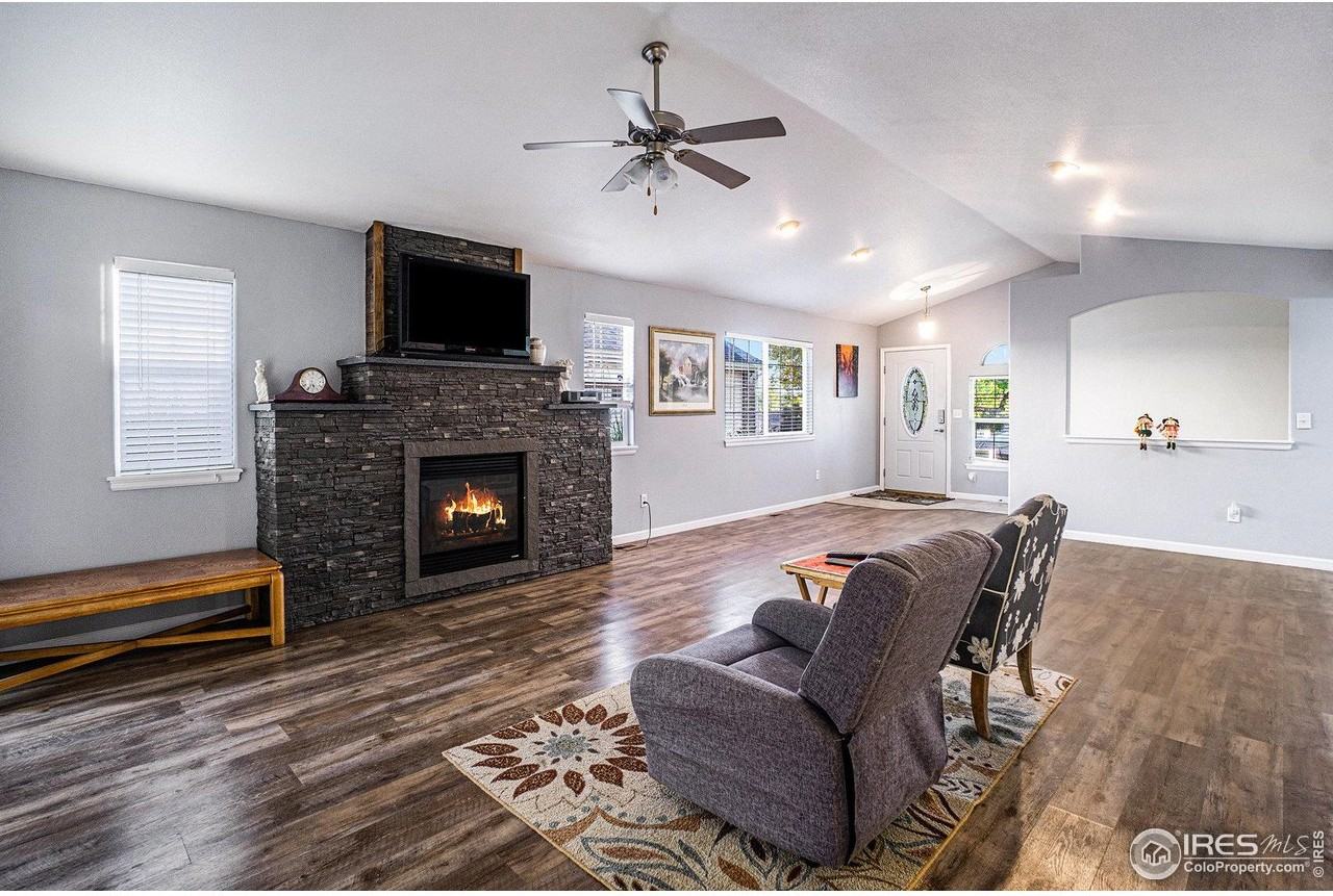 5255 W 9th Street Dr - Photo 3 of 13