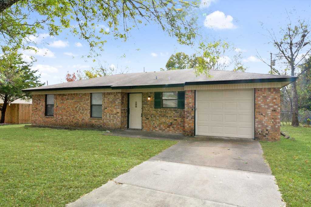 1164 Lindsey Cir - Photo 3 of 14