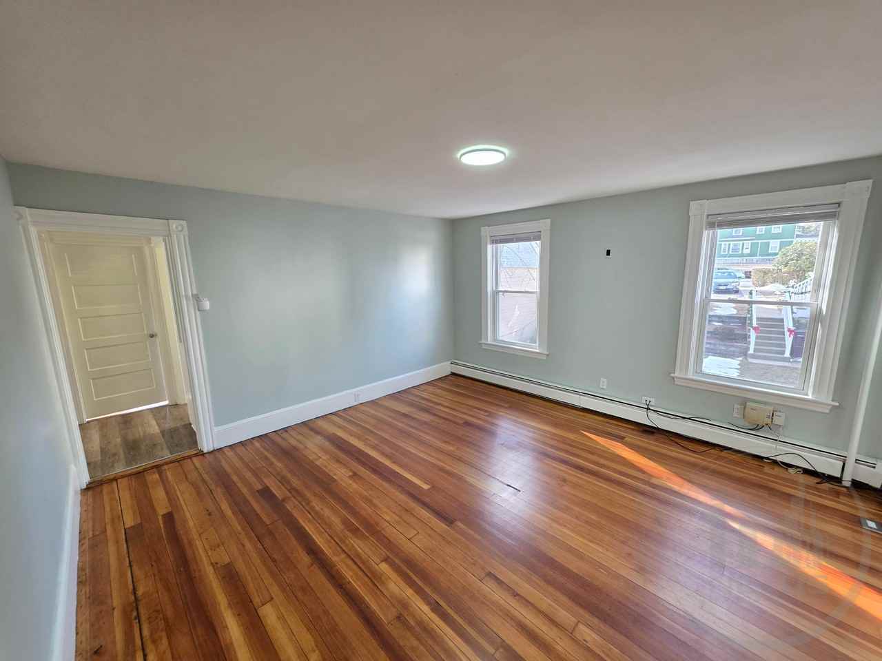 408 Winter St - Photo 2 of 10