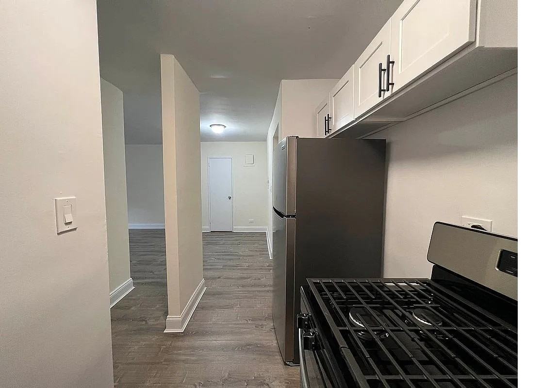 3044 29th St #1P - Photo 4 of 12