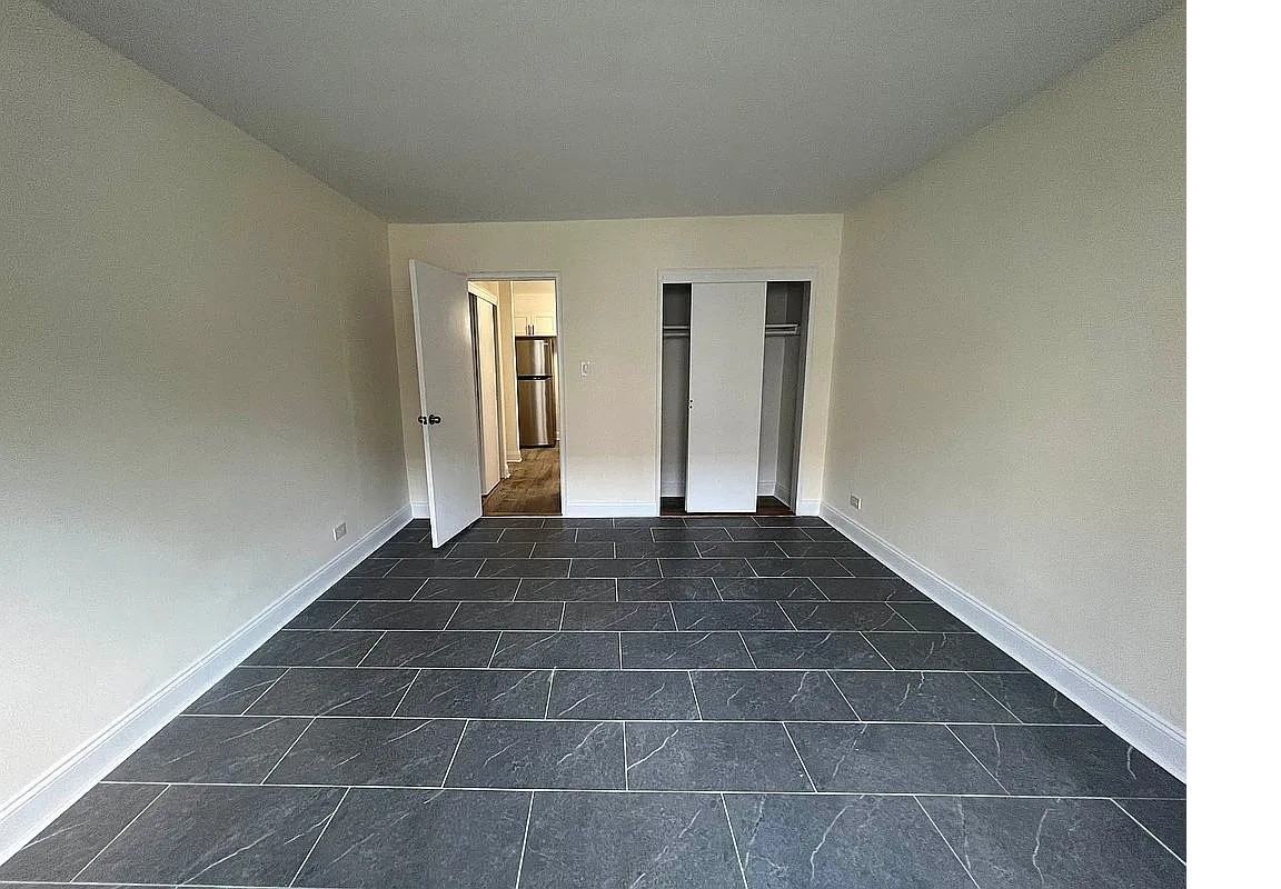 3044 29th St #1P - Photo 7 of 12