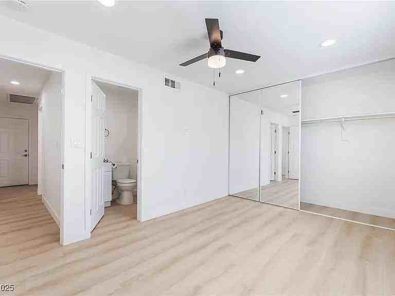 2033 Pommel Ave - Photo 5 of 11