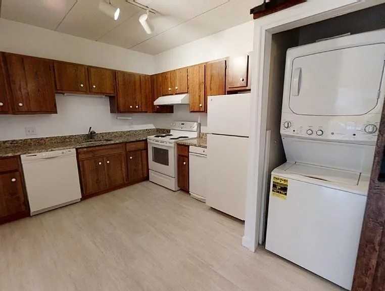 235 Winthrop St #1101 - Photo 7 of 8