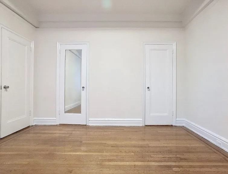 308 W 104th St #6A - Photo 4 of 9