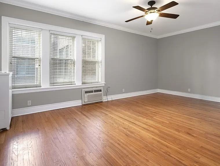 537 W Addison St #2S - Photo 7 of 9