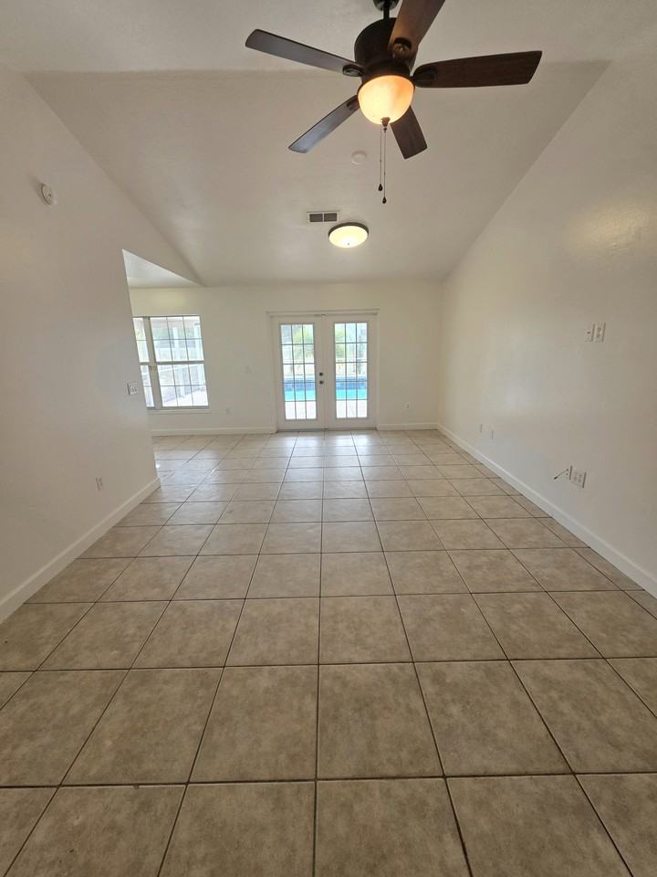 6980 Se 107th Pl - Photo 2 of 12