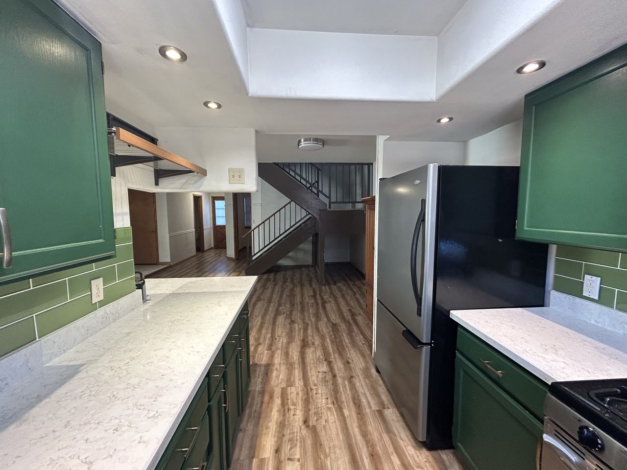 5915 Laredo St - Photo 5 of 20