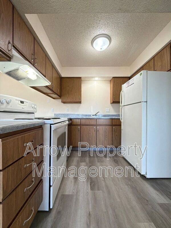 539 N 24th St #8 - Photo 6 of 11