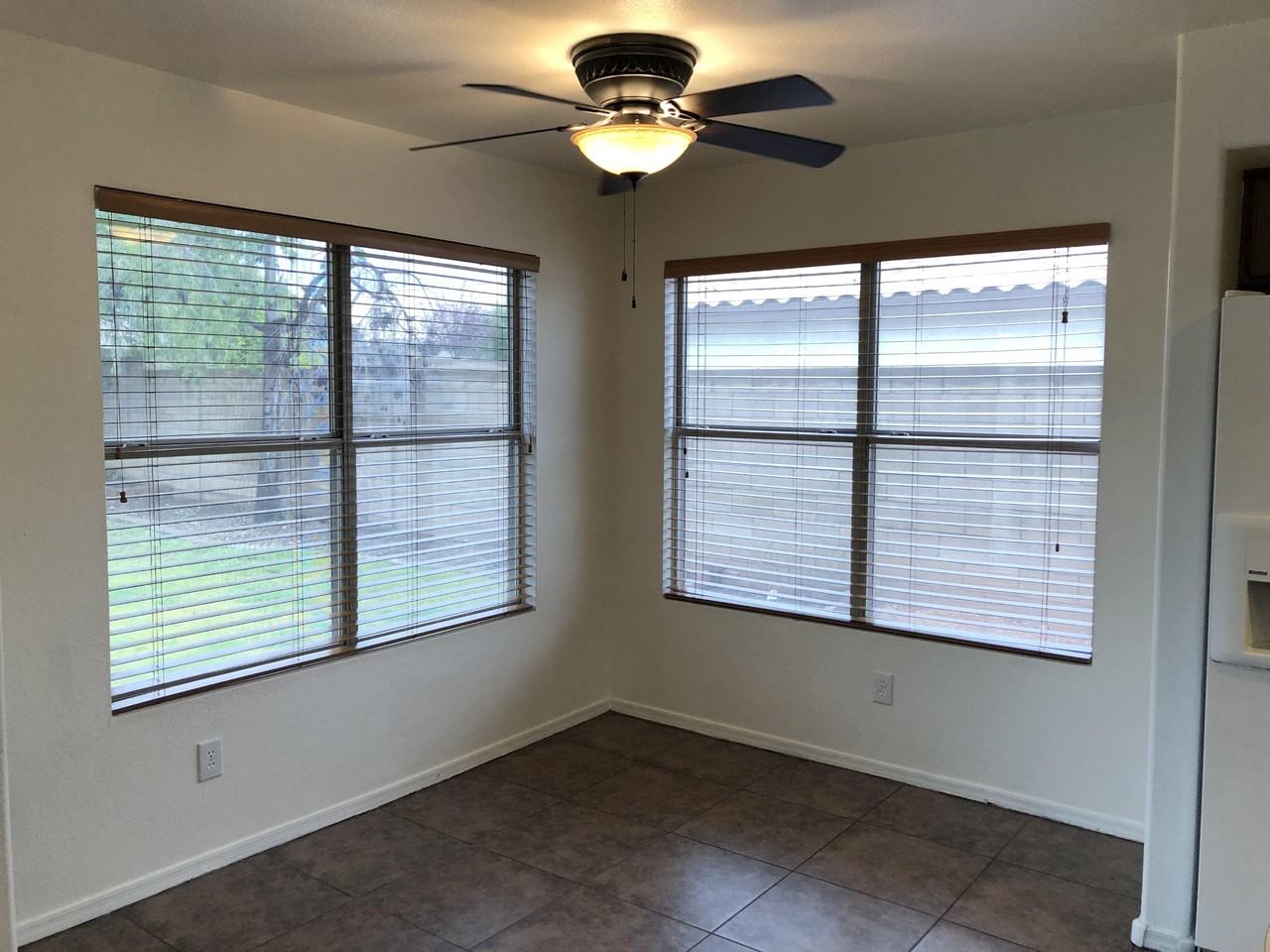 9632 W Mary Ann Dr - Photo 7 of 37