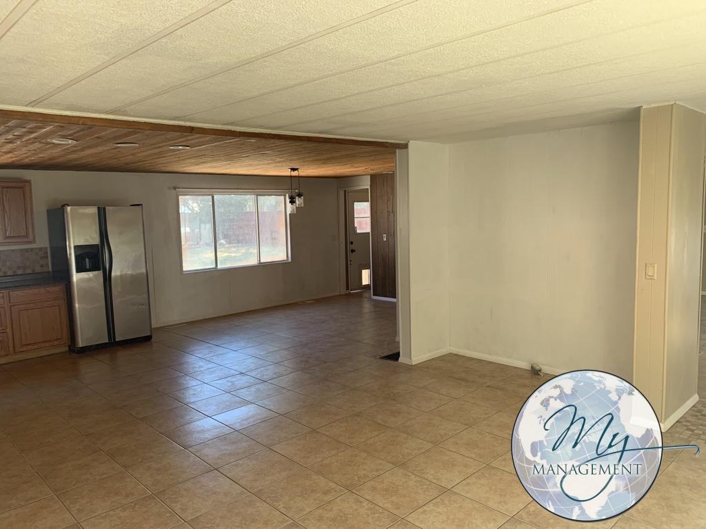 1740 Manzanita St - Photo 7 of 27