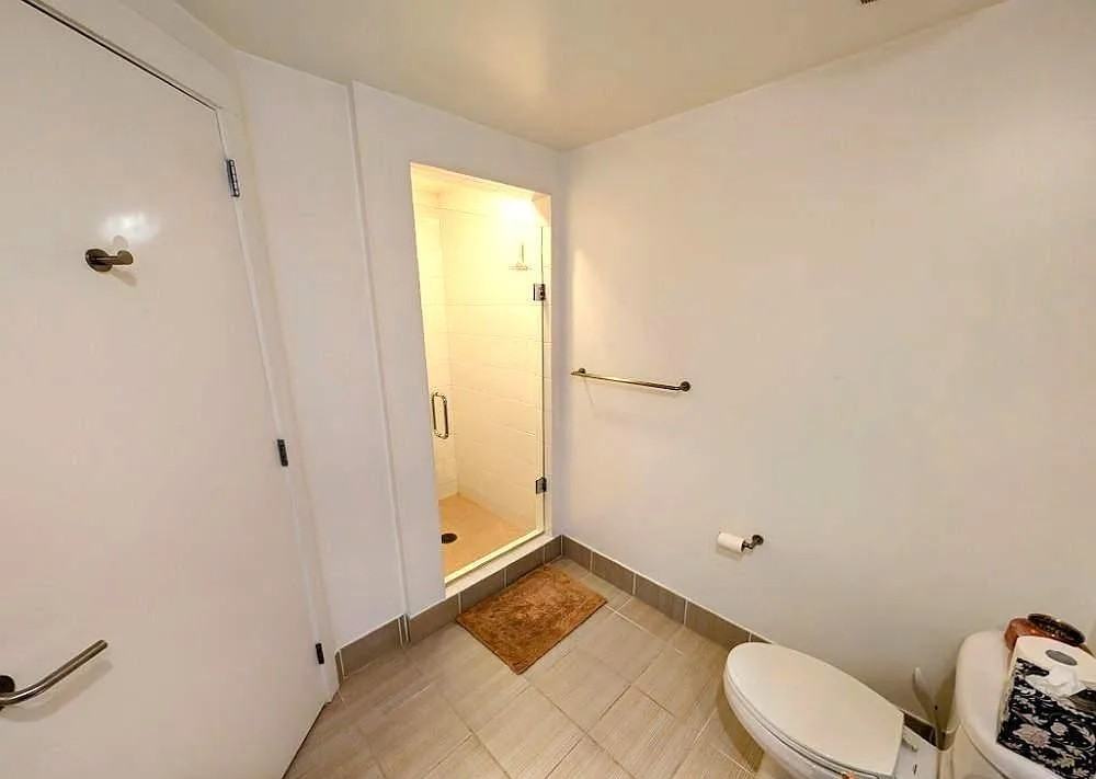 1160 Mission St - Photo 2 of 12