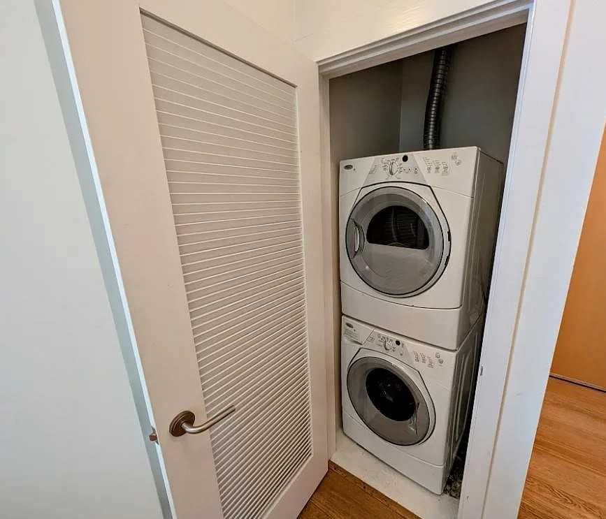 1160 Mission St - Photo 4 of 12